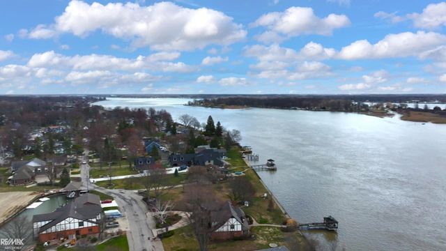 501 Lathrop Avenue, Algonac, MI 48001