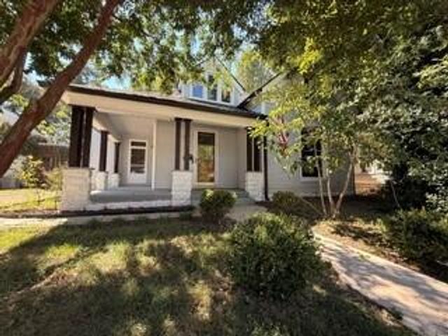 136 E Broadway Avenue, Richmond, KY 40475