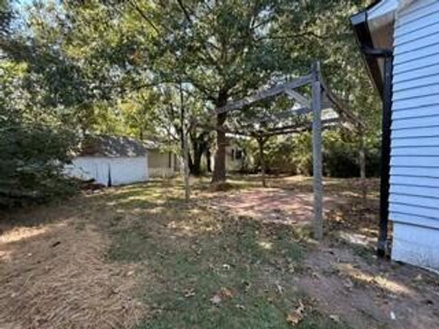 136 E Broadway Avenue, Richmond, KY 40475