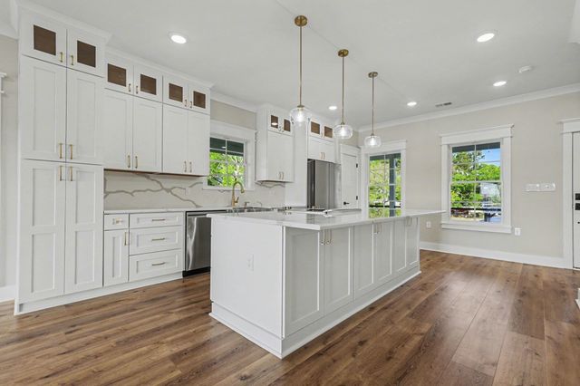 600 Elizabeth Dr., Murrells Inlet, SC 29576