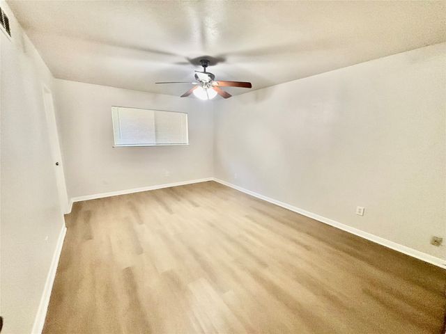 809 Cielo Vista Drive, Grand Prairie, TX 75052
