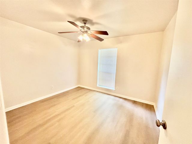 809 Cielo Vista Drive, Grand Prairie, TX 75052