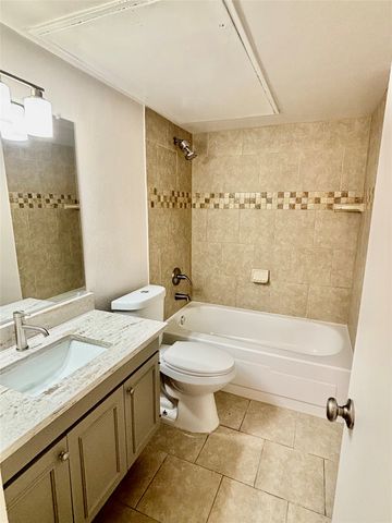 809 Cielo Vista Drive, Grand Prairie, TX 75052
