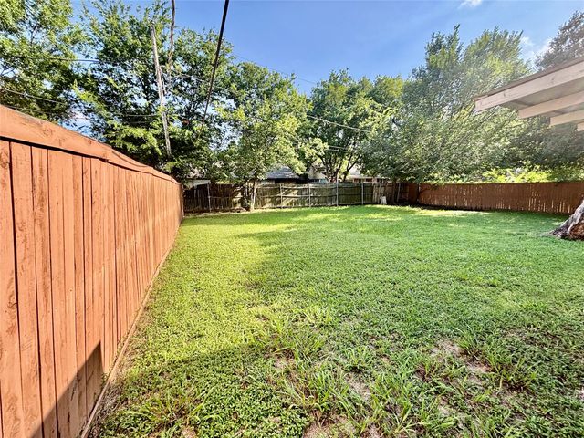 809 Cielo Vista Drive, Grand Prairie, TX 75052