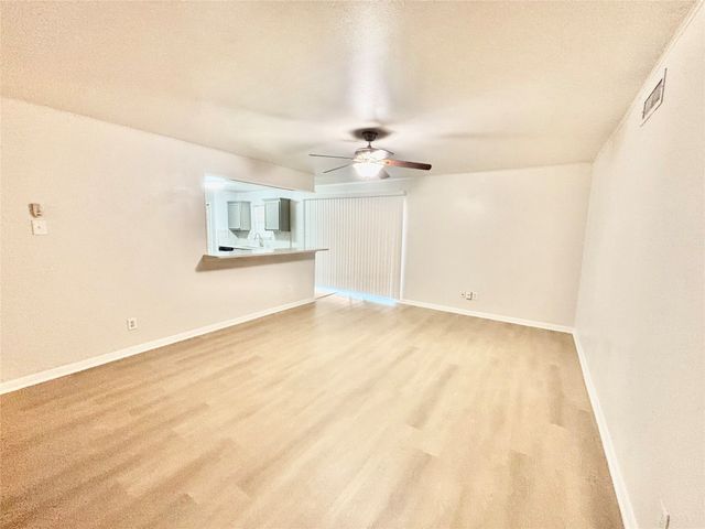 809 Cielo Vista Drive, Grand Prairie, TX 75052
