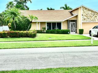 1076 SW 26th Terrace, Deerfield Beach, FL 33442