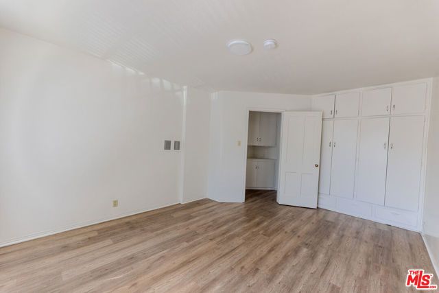 3821 Lockland Drive, Los Angeles, CA 90008