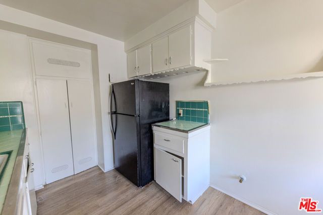 3821 Lockland Drive, Los Angeles, CA 90008