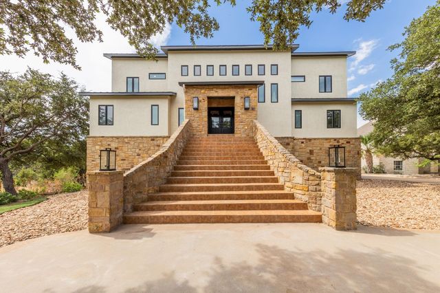516 Deckhouse DR, Point Venture, TX 78645
