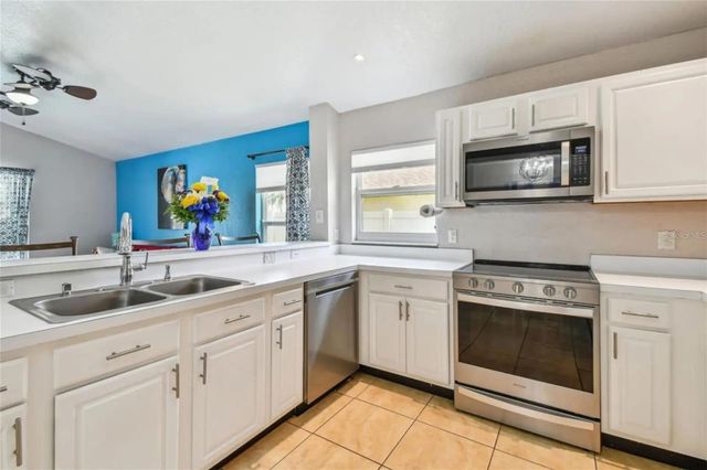 7829 ELMSTONE CIRCLE, Orlando, FL 32822