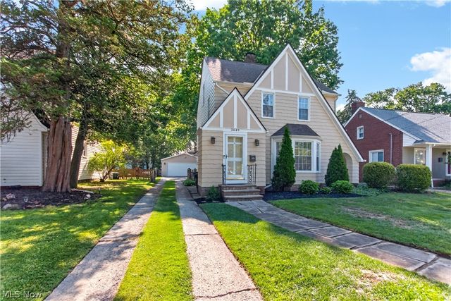2649 Lakeview Avenue, Rocky River, OH 44116
