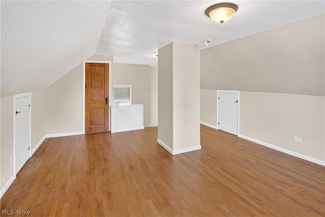 2649 Lakeview Avenue, Rocky River, OH 44116