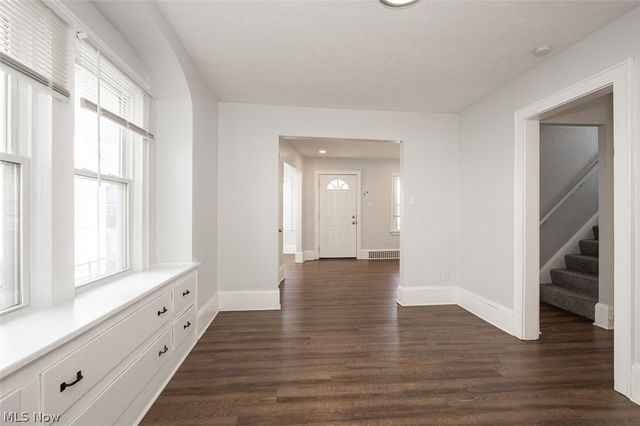 826 Dover Avenue, Akron, OH 44320