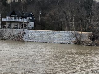 Upper River Road, Jeffersonville, IN 47130