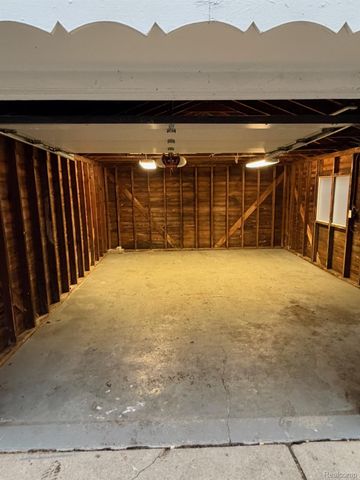 26144 Tawas Street, Madison Heights, MI 48071