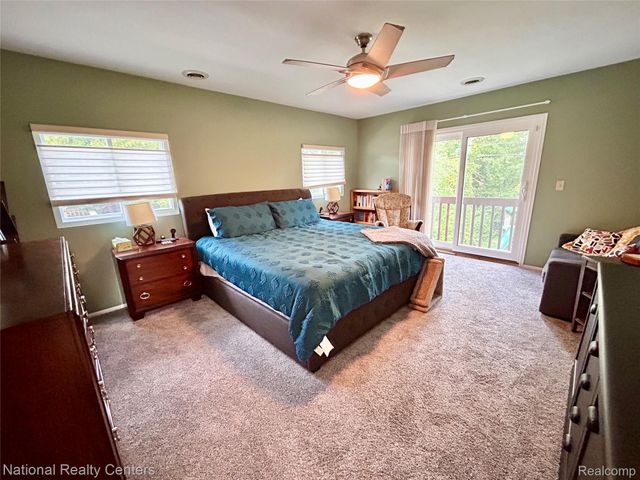 2182 Yorktown Drive, Ann Arbor, MI 48105