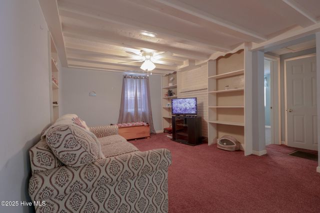 178 Stanley Street, West End, NC 27376
