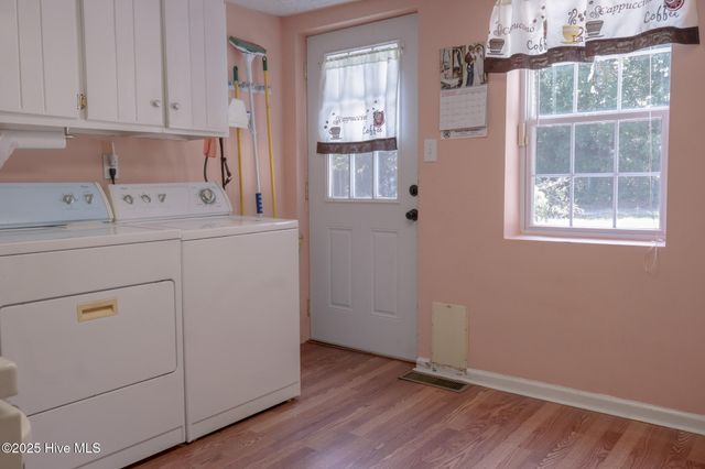 178 Stanley Street, West End, NC 27376
