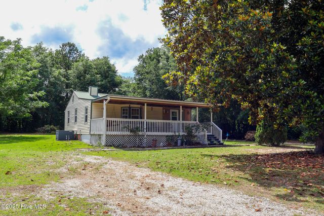 178 Stanley Street, West End, NC 27376