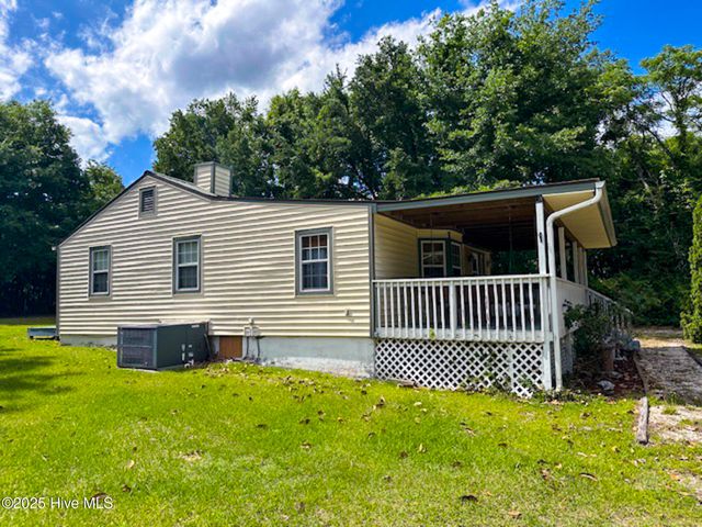 178 Stanley Street, West End, NC 27376