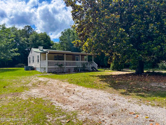 178 Stanley Street, West End, NC 27376