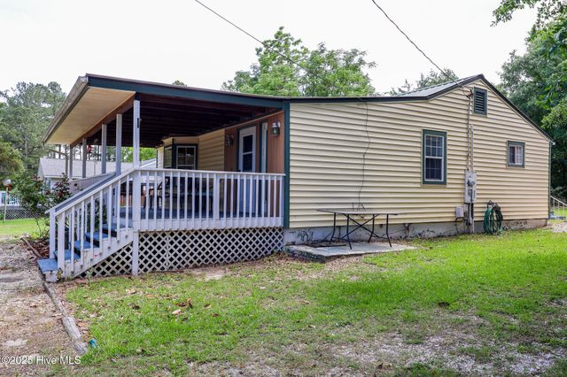 178 Stanley Street, West End, NC 27376