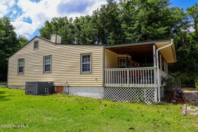 178 Stanley Street, West End, NC 27376