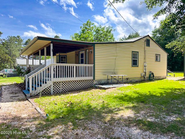 178 Stanley Street, West End, NC 27376