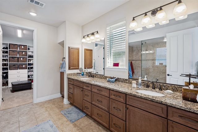 12509 Lockhart Drive, Denton, TX 76207