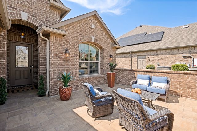12509 Lockhart Drive, Denton, TX 76207