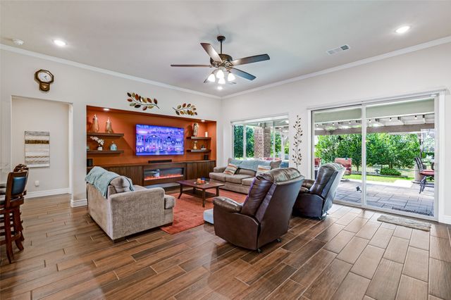 12509 Lockhart Drive, Denton, TX 76207