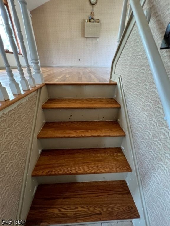 114 Sandra Dr, Totowa Boro, NJ 07512 — photo 3