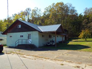 17795 N Akron Avenue, Buchtel, OH 45716