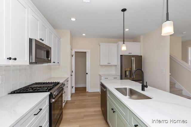 2831 W Highgate Street SE 32, Kentwood, MI 49512