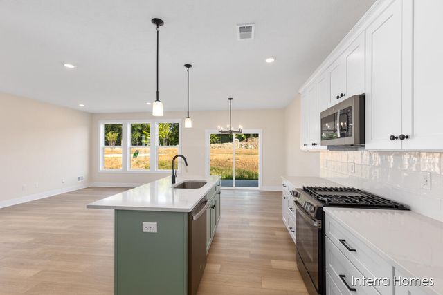 2831 W Highgate Street SE 32, Kentwood, MI 49512