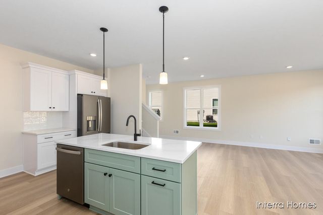 2831 W Highgate Street SE 32, Kentwood, MI 49512