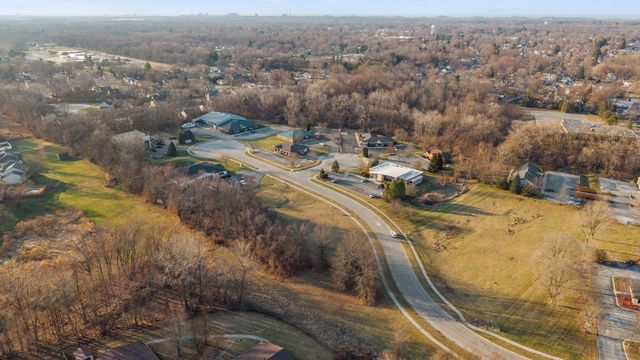 123 & 127 Venturi Drive, Chesterton, IN 46304