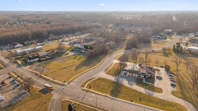 123 & 127 Venturi Drive, Chesterton, IN 46304