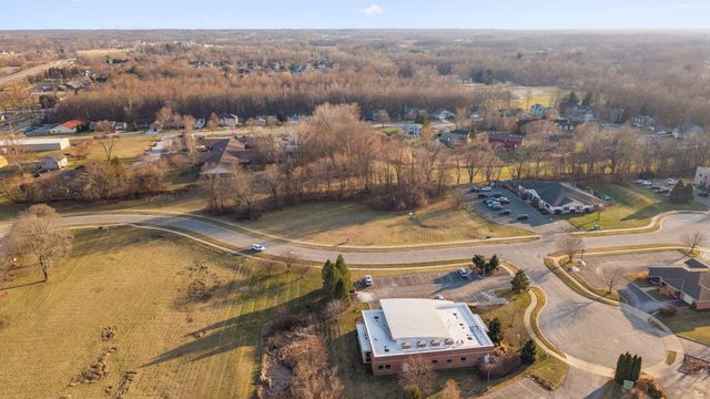 123 & 127 Venturi Drive, Chesterton, IN 46304