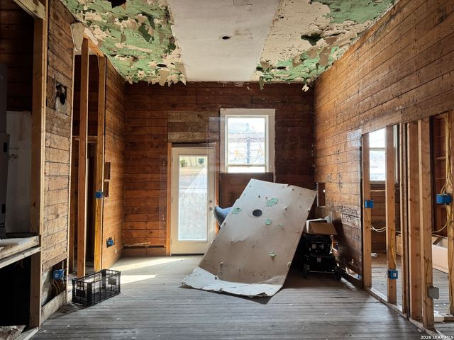 511 Olive, San Antonio, TX 78202