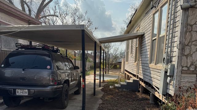 511 Olive, San Antonio, TX 78202