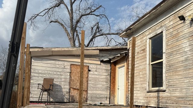 511 Olive, San Antonio, TX 78202