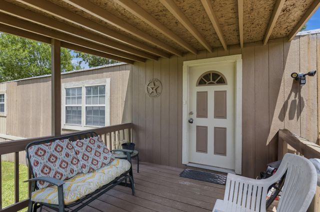 1840 Pine ST, San Marcos, TX 78666