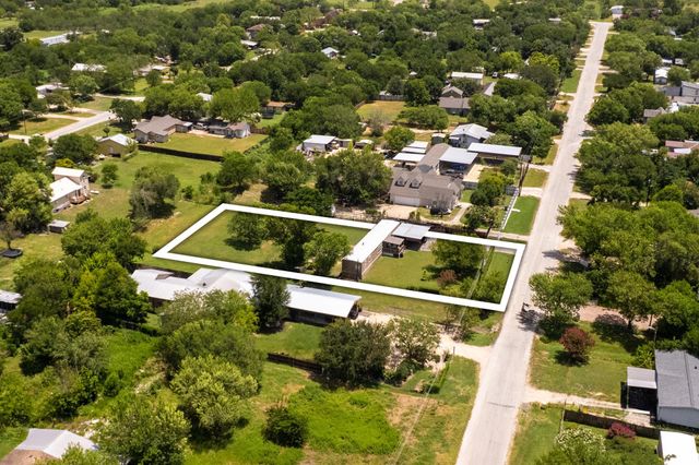 1840 Pine ST, San Marcos, TX 78666