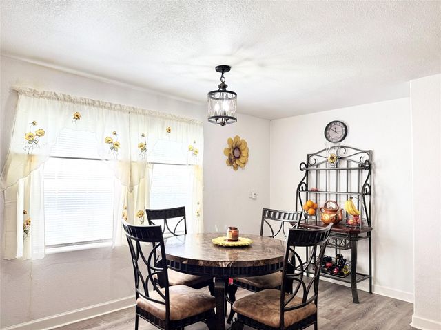 1840 Pine ST, San Marcos, TX 78666