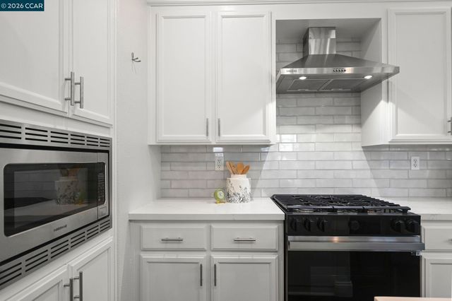 16 Poppy Hills Lane, San Ramon, CA 94583