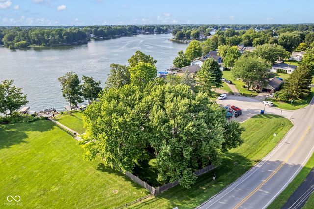 1349 Gull Court, Cicero, IN 46034