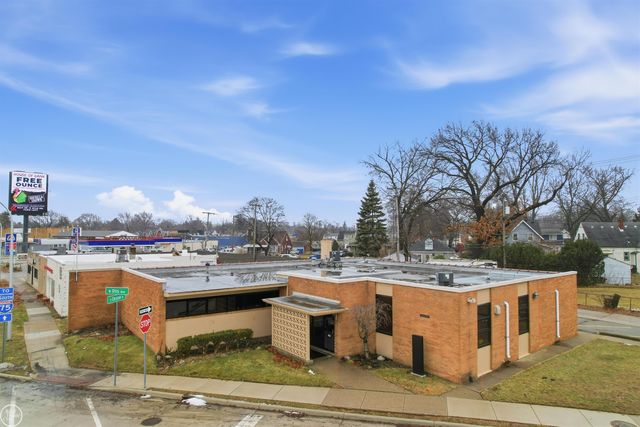 22655 S Chrysler Drive, Hazel Park, MI 48030