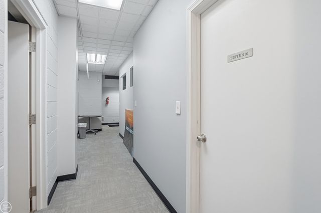 22655 S Chrysler Drive, Hazel Park, MI 48030