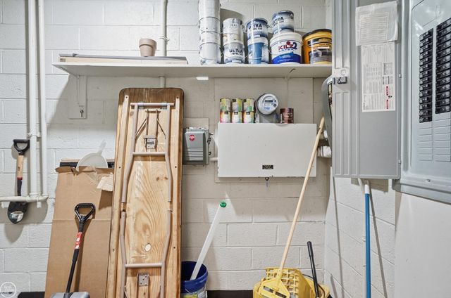 22655 S Chrysler Drive, Hazel Park, MI 48030